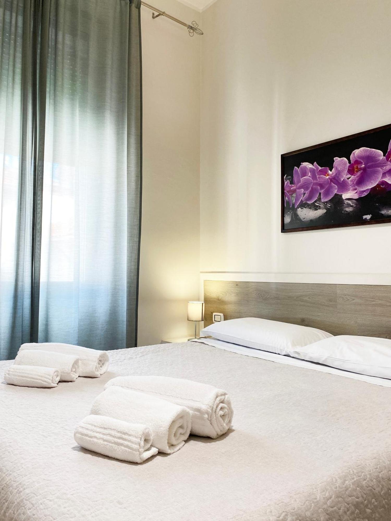 Easyrooms One ปาร์มา ห้อง รูปภาพ