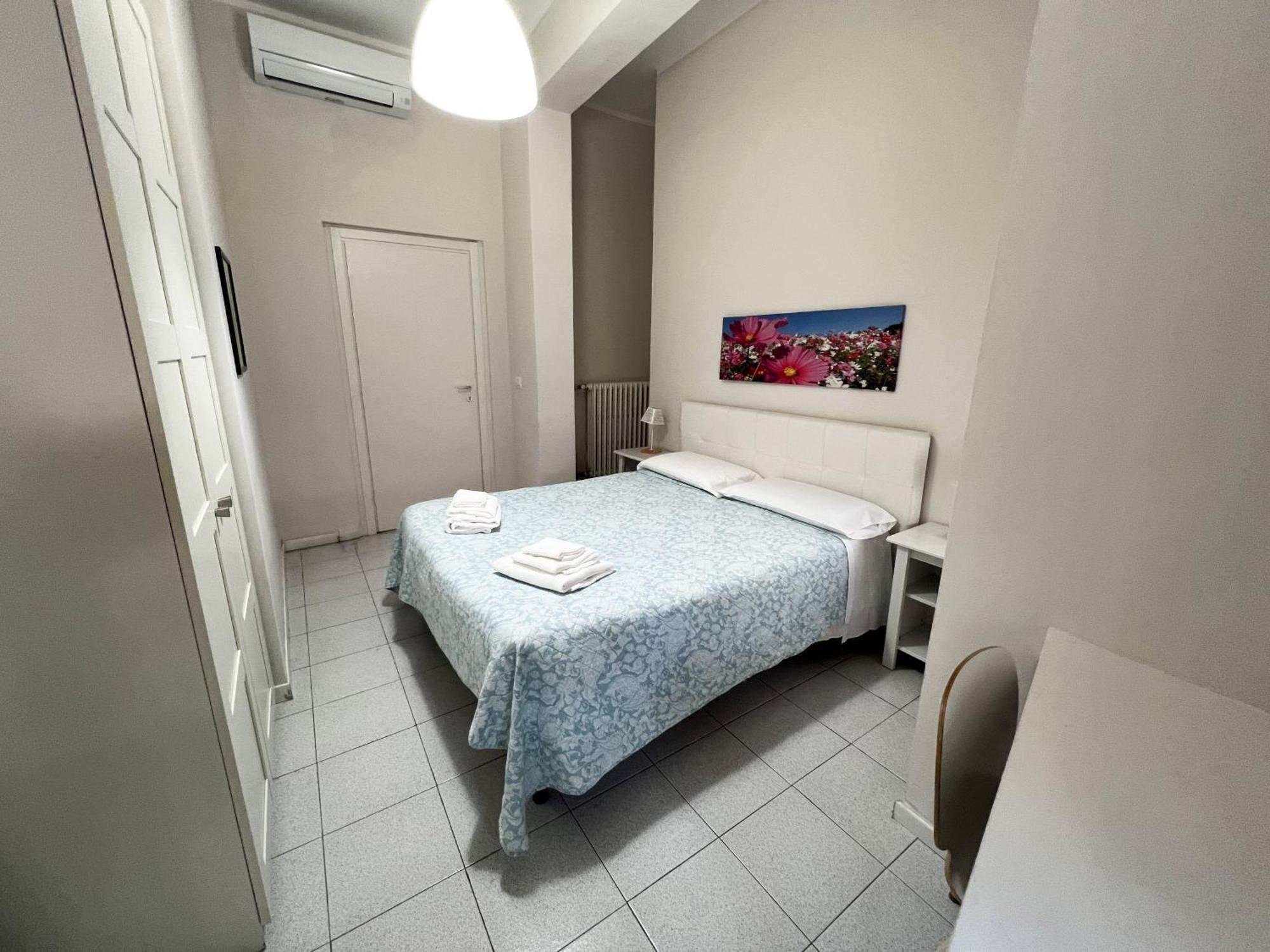 Easyrooms One ปาร์มา ภายนอก รูปภาพ