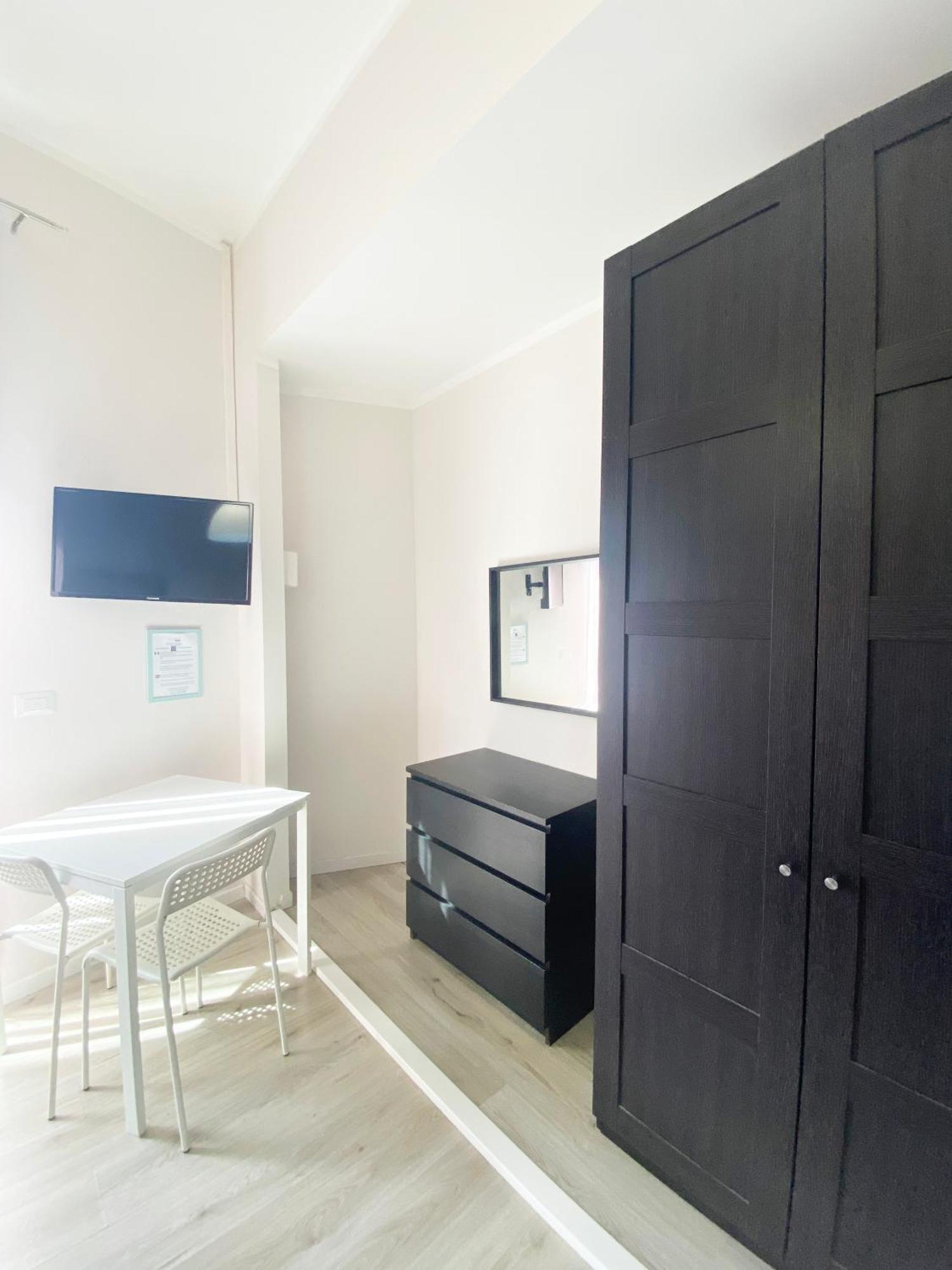 Easyrooms One ปาร์มา ห้อง รูปภาพ